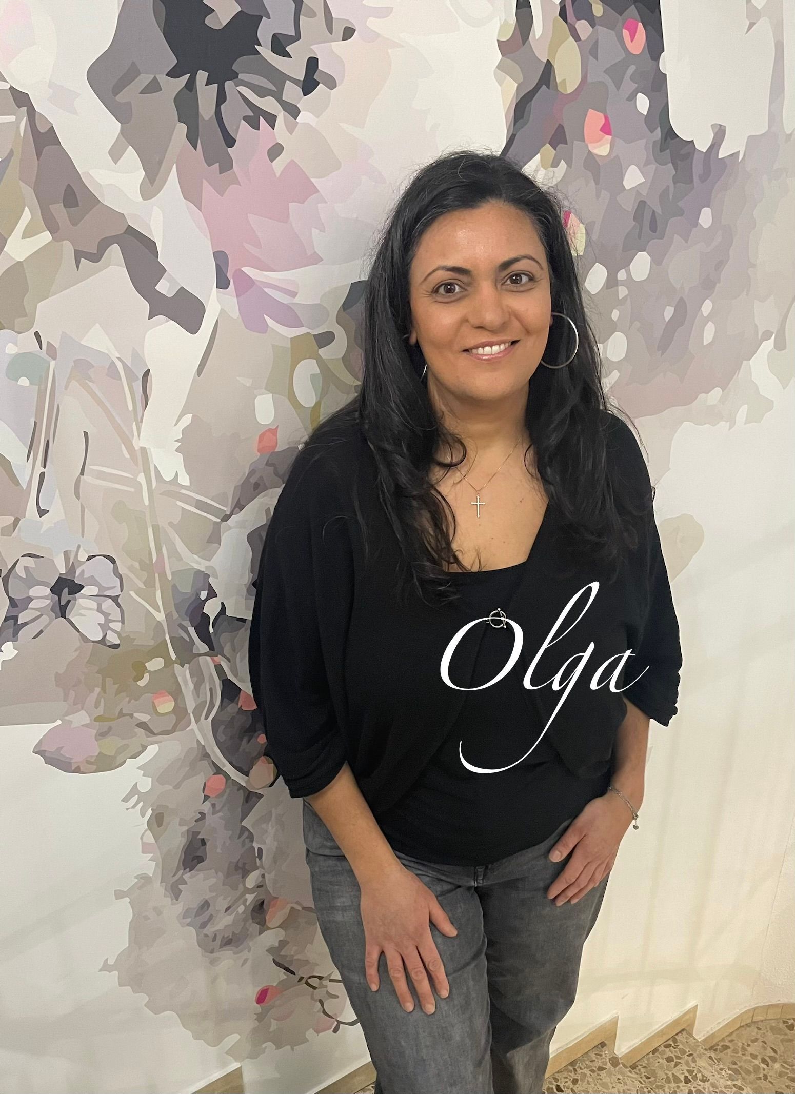 Porträt von Olga, Meisterin & Visagistin bei Haircare in the City